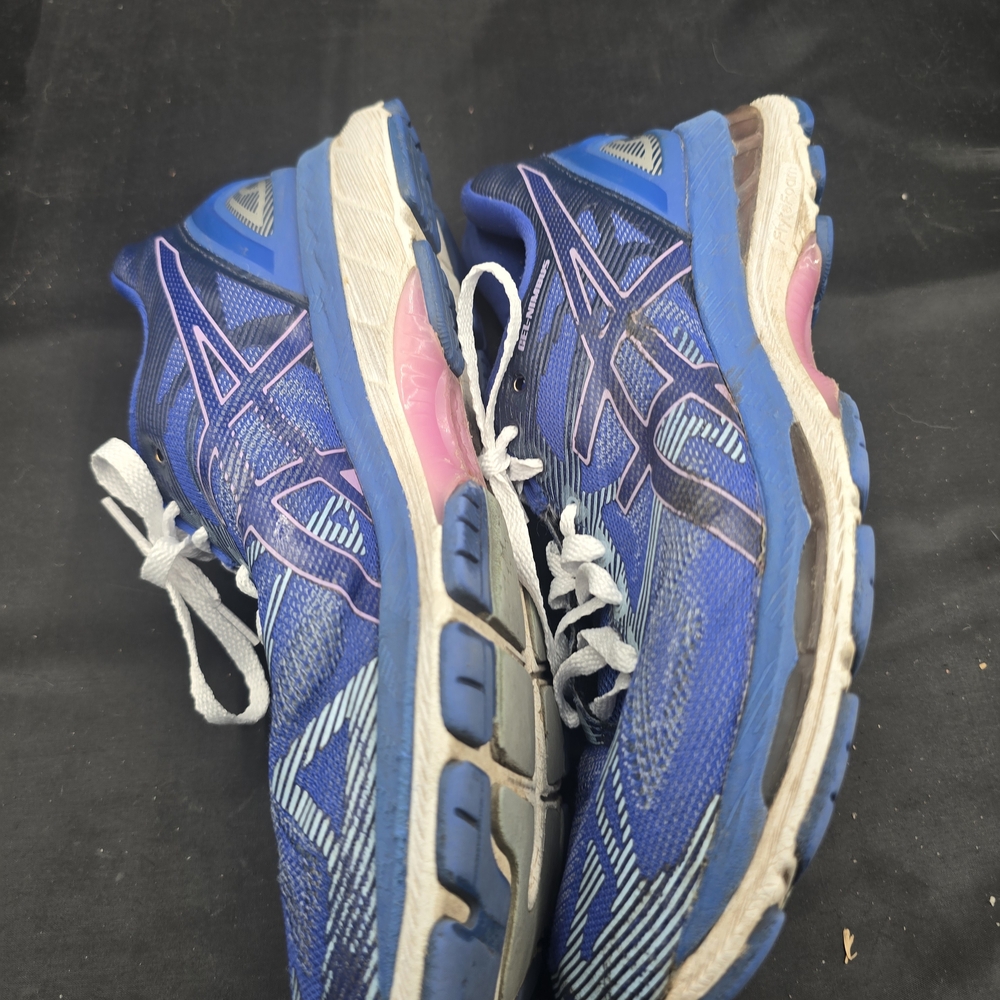 Asics Women's Blue and Pink Athletic Shoes